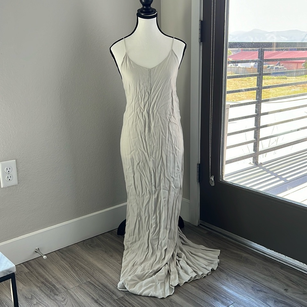 Beautiful Maxi Dress with Open Back